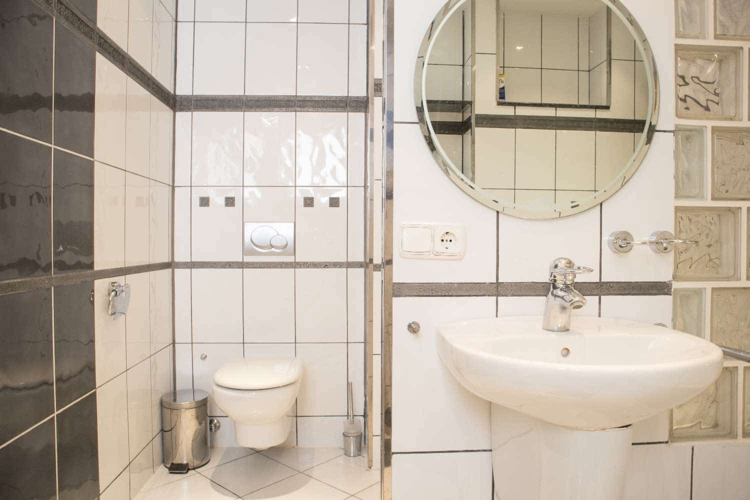 3 soveværelse Villa til salg i Maro med swimmingpool - € 599.000 (Ref: 9042045)