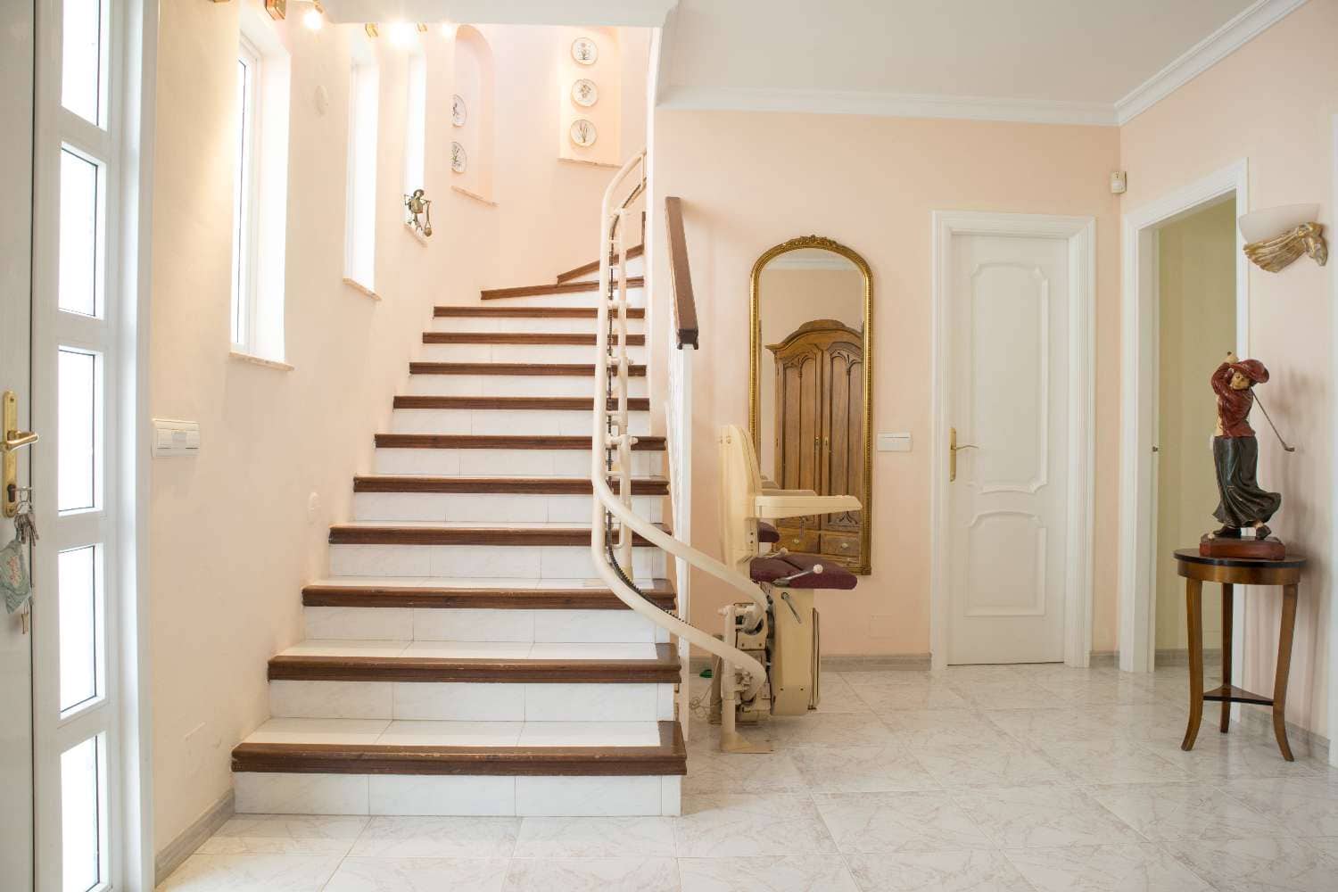 3 soveværelse Villa til salg i Maro med swimmingpool - € 599.000 (Ref: 9042045)