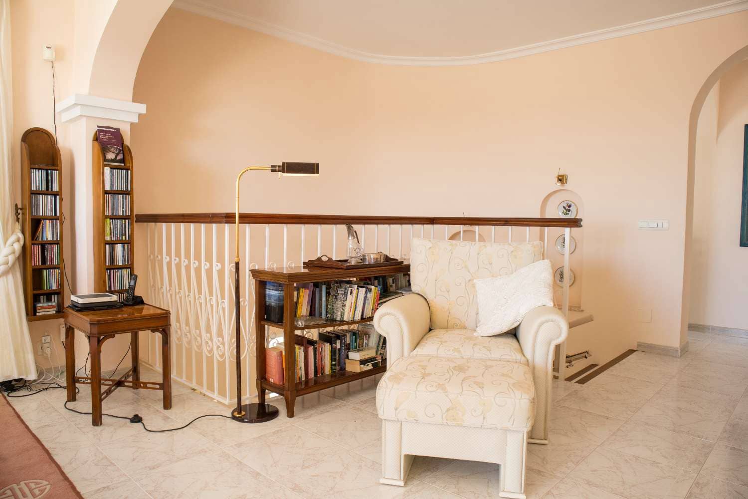 3 soveværelse Villa til salg i Maro med swimmingpool - € 599.000 (Ref: 9042045)