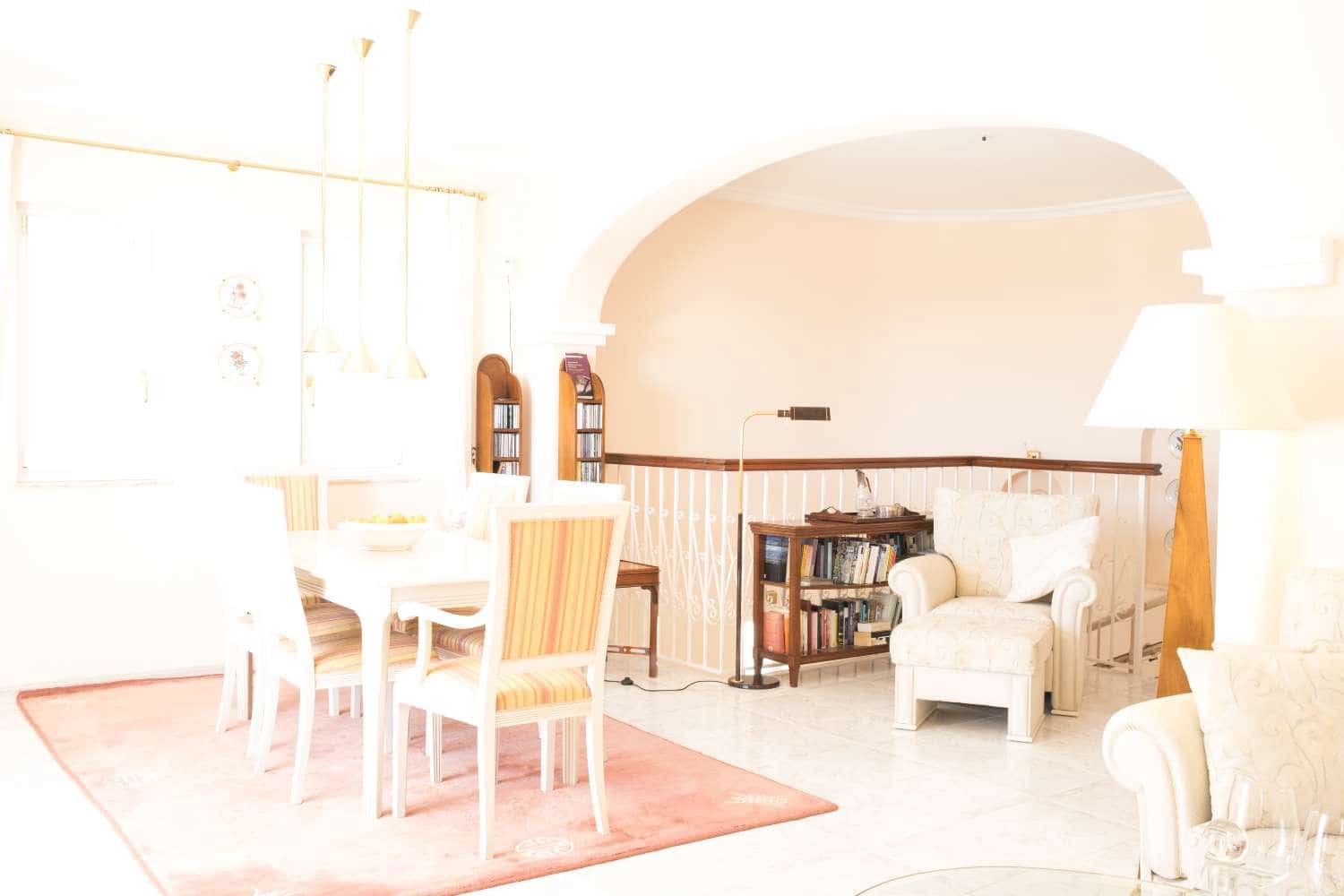 3 soveværelse Villa til salg i Maro med swimmingpool - € 599.000 (Ref: 9042045)