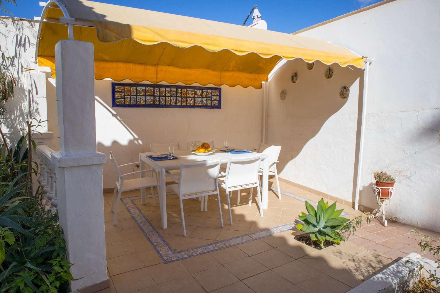 3 soveværelse Villa til salg i Maro med swimmingpool - € 599.000 (Ref: 9042045)