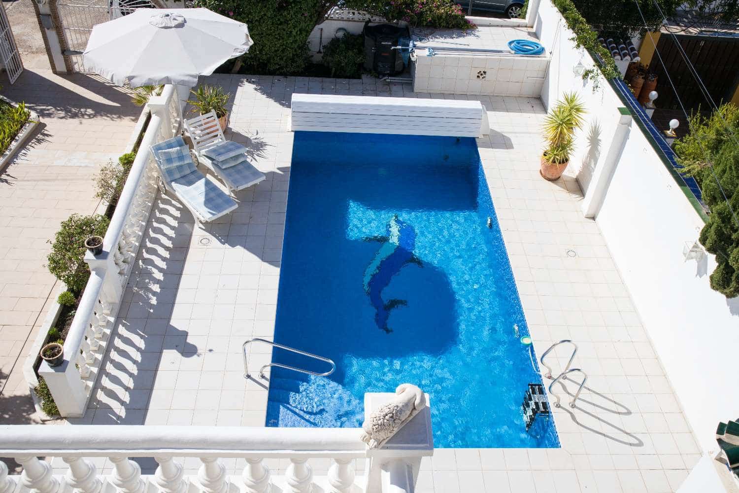 3 soveværelse Villa til salg i Maro med swimmingpool - € 599.000 (Ref: 9042045)