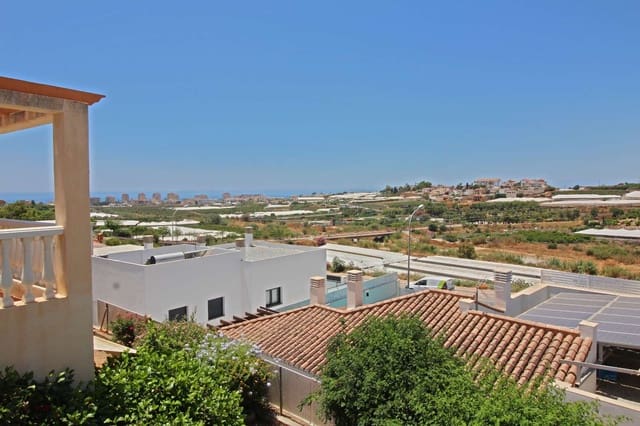 2 soveværelse Strandlejlighed til salg i Torrox Park, Torrox med swimmingpool garage - € 215.000 (Ref: 9088499)