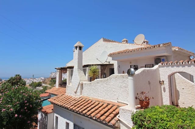 1 sovrum Strandlägenhet till salu i Capistrano, Nerja med pool - 249 000 € (Ref: 9124681)