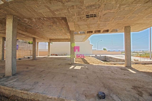 3 soveværelse Villa til salg i Torrox med swimmingpool garage - € 365.000 (Ref: 9130686)