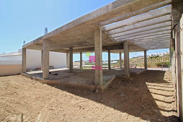 3 soveværelse Villa til salg i Torrox med swimmingpool garage - € 365.000 (Ref: 9130686)