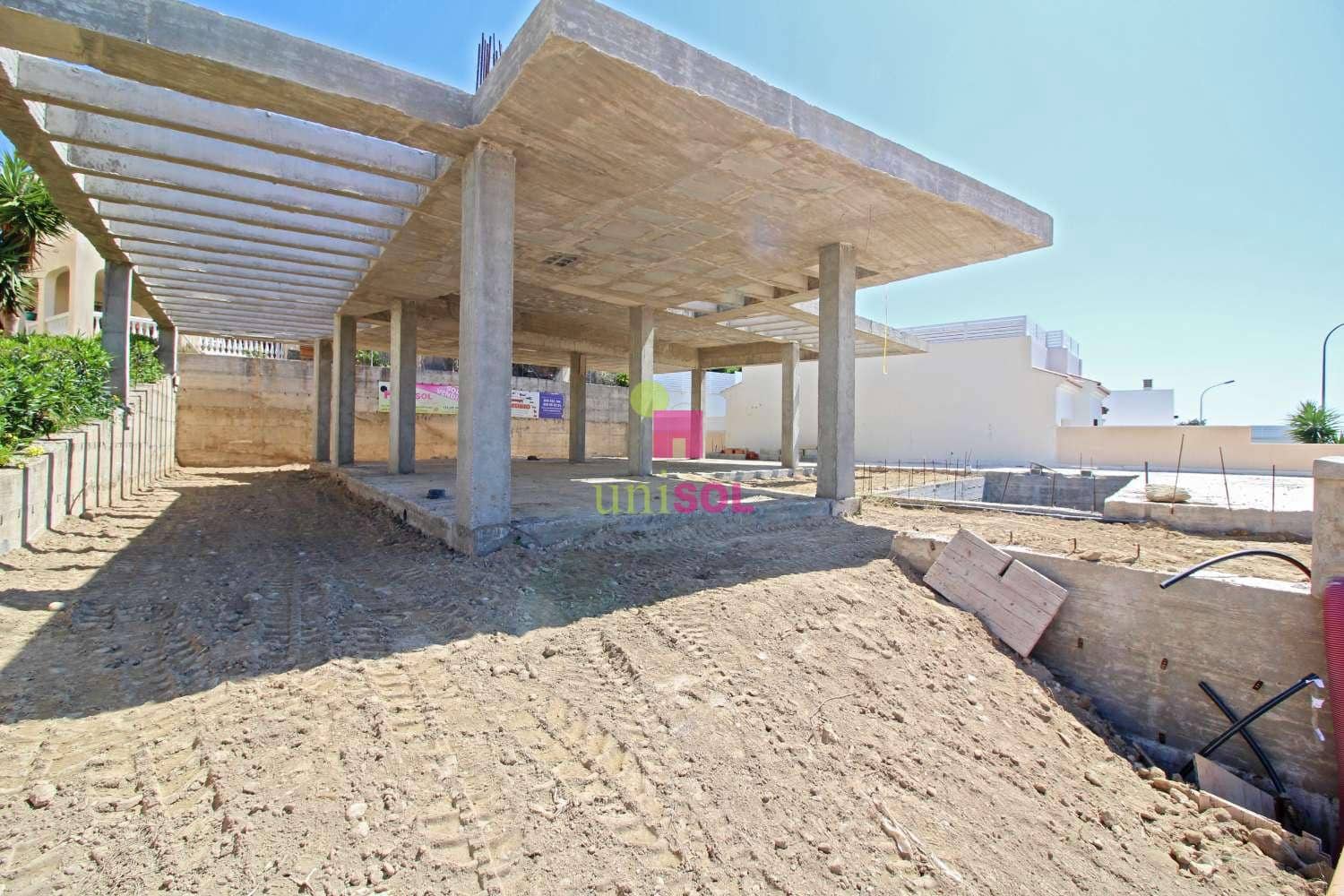 3 soveværelse Villa til salg i Torrox med swimmingpool garage - € 365.000 (Ref: 9130686)