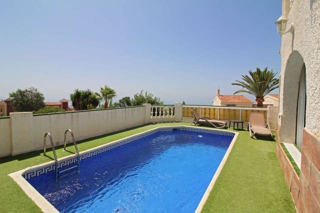 2 soveværelse Semi-Rækkehus til salg i Capistrano, Nerja med swimmingpool - € 575.000 (Ref: 9146870)