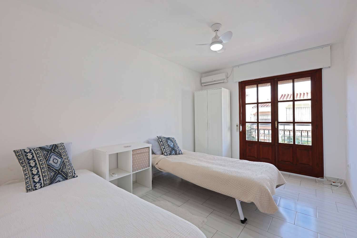 3 soveværelse Rækkehus til salg i Torrox-Costa med garage - € 337.000 (Ref: 9303038)