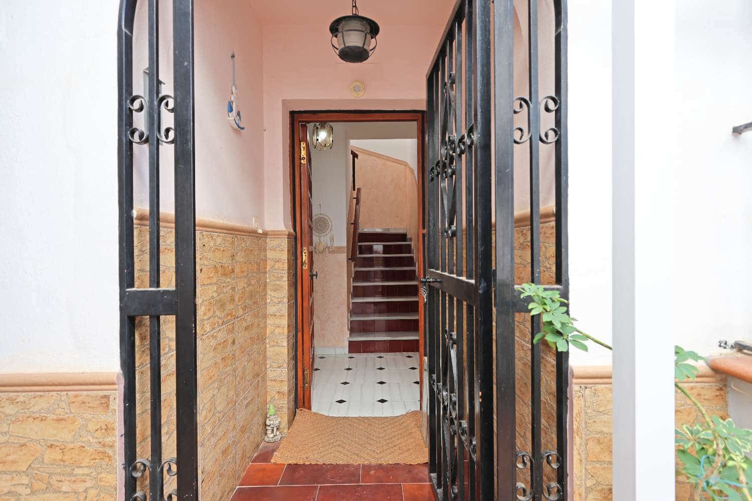 3 soveværelse Rækkehus til salg i Torrox-Costa med garage - € 337.000 (Ref: 9303038)