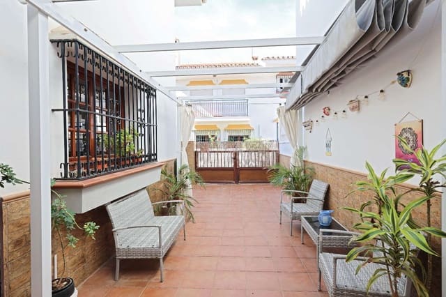 3 sovrum Radhus till salu i Urbanización Santa Rosa, Torrox med garage - 337 000 € (Ref: 9303038)