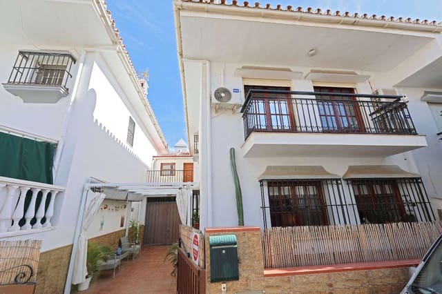 3 sovrum Radhus till salu i Urbanización Santa Rosa, Torrox med garage - 337 000 € (Ref: 9303038)