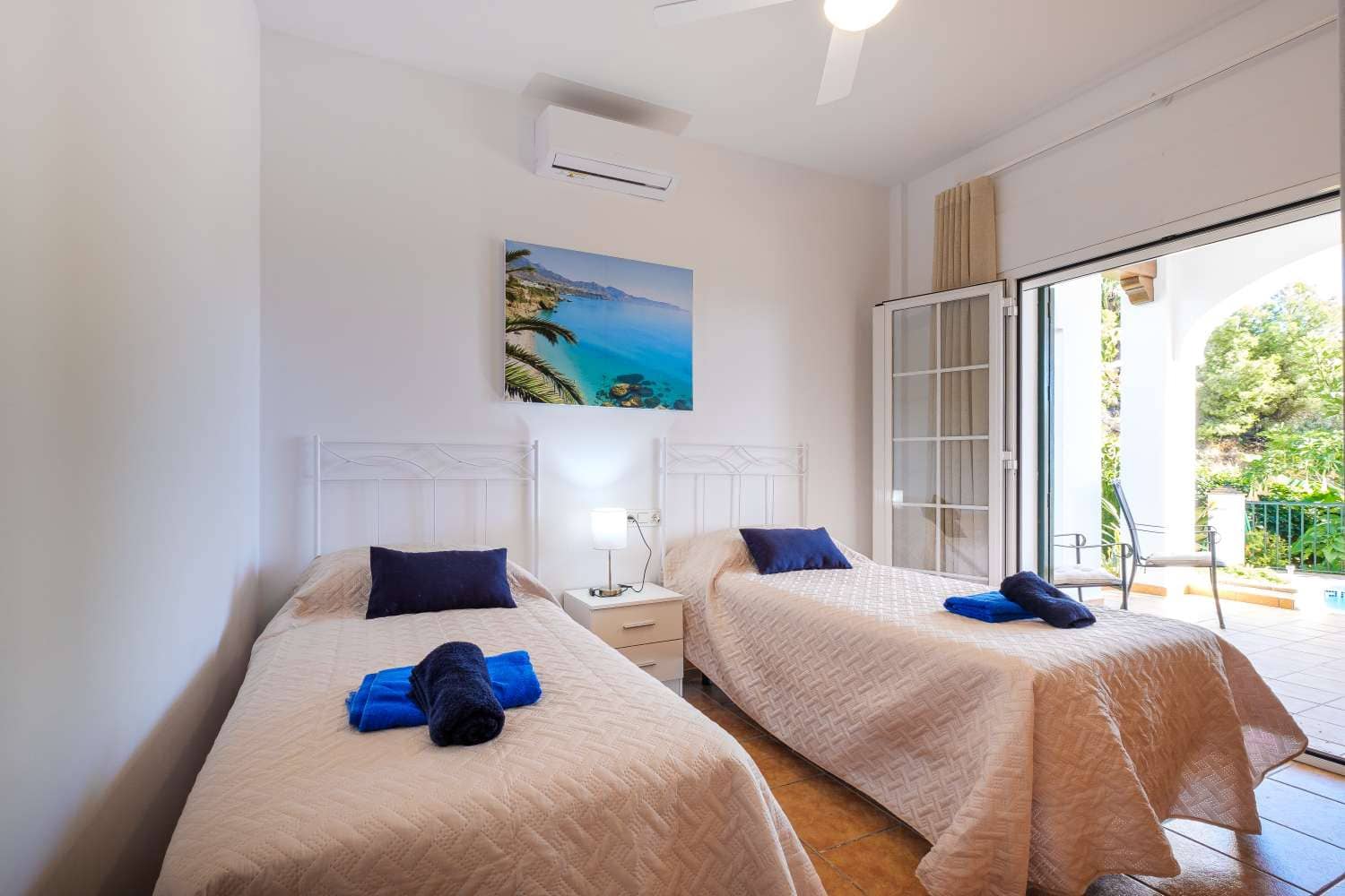 3 bedroom Villa for sale in Frigiliana with pool garage - € 799,000 (Ref: 9321441)