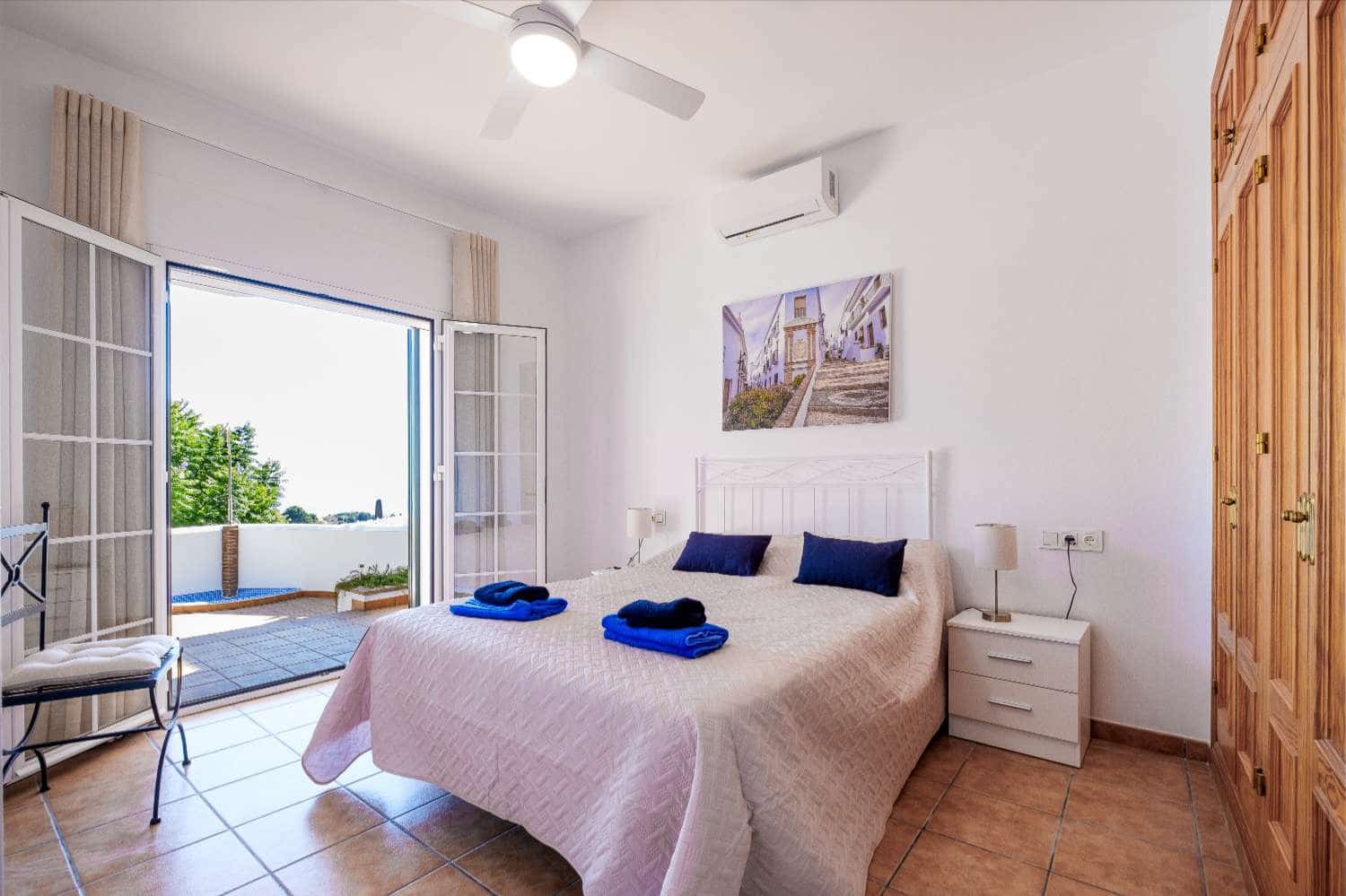 3 bedroom Villa for sale in Frigiliana with pool garage - € 799,000 (Ref: 9321441)