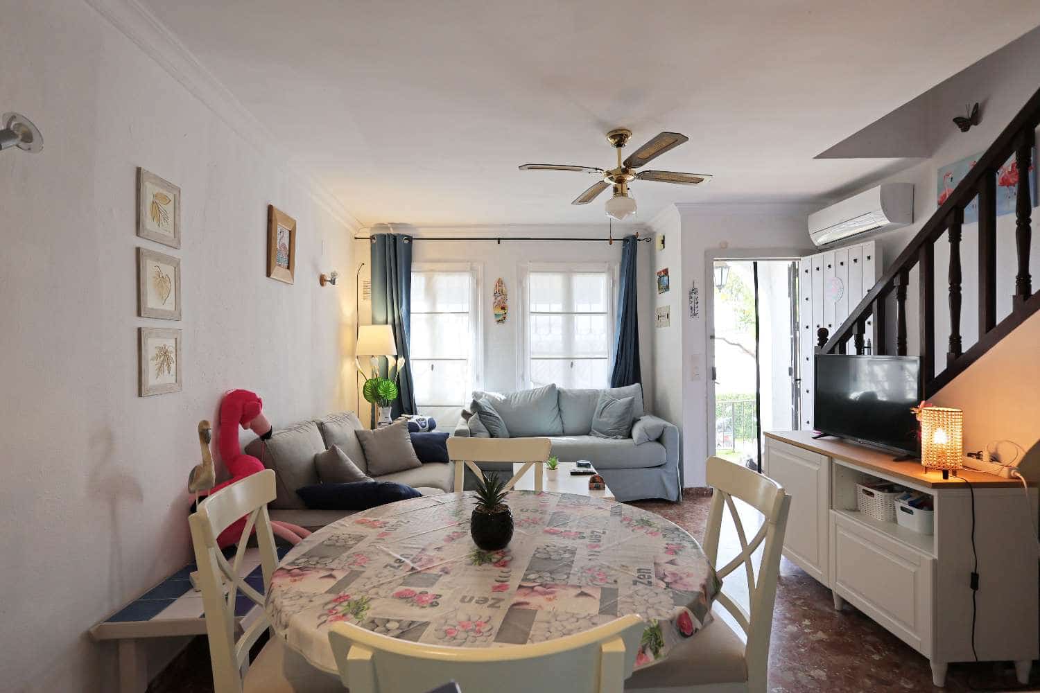 2 Zimmer Reihenhaus zu verkaufen in Nerja mit Pool - 269.000 € (Ref: 9366915)