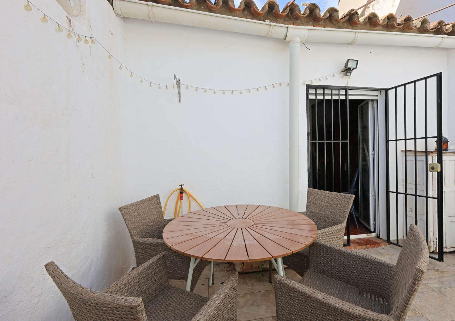 2 Zimmer Reihenhaus zu verkaufen in Nerja mit Pool - 269.000 € (Ref: 9366915)