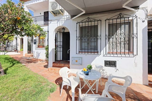 2 bedroom Terraced Villa for sale in Avda Pescia - Ctra de Frigiliana, Nerja with pool - € 269,000 (Ref: 9366915)