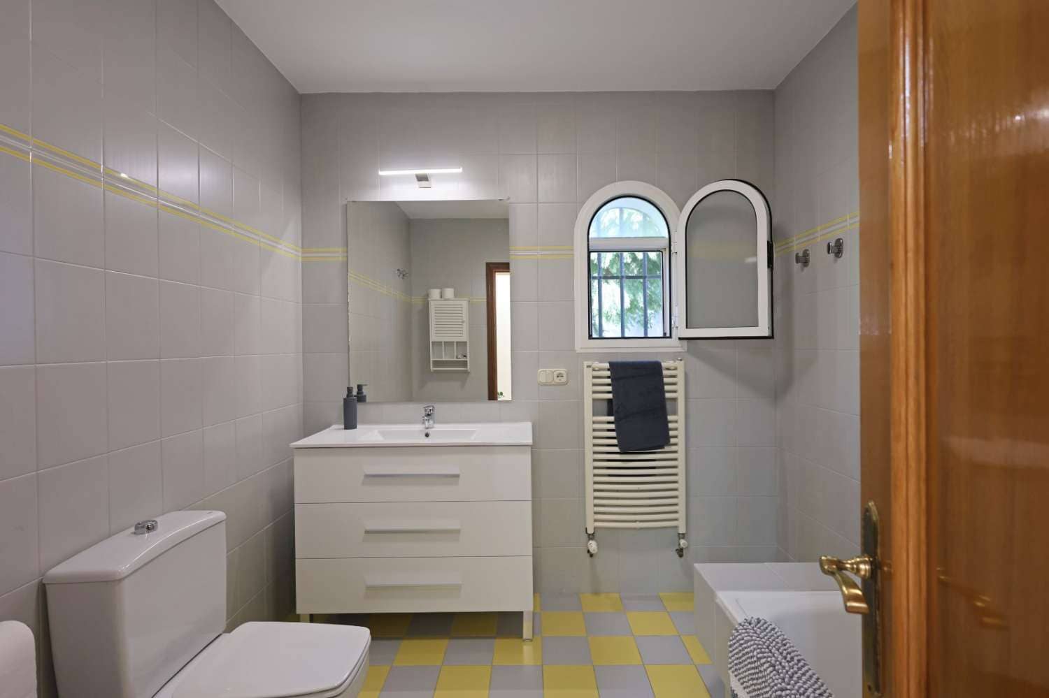 5 soveværelse Villa til salg i Nerja med swimmingpool garage - € 1.595.000 (Ref: 9378681)