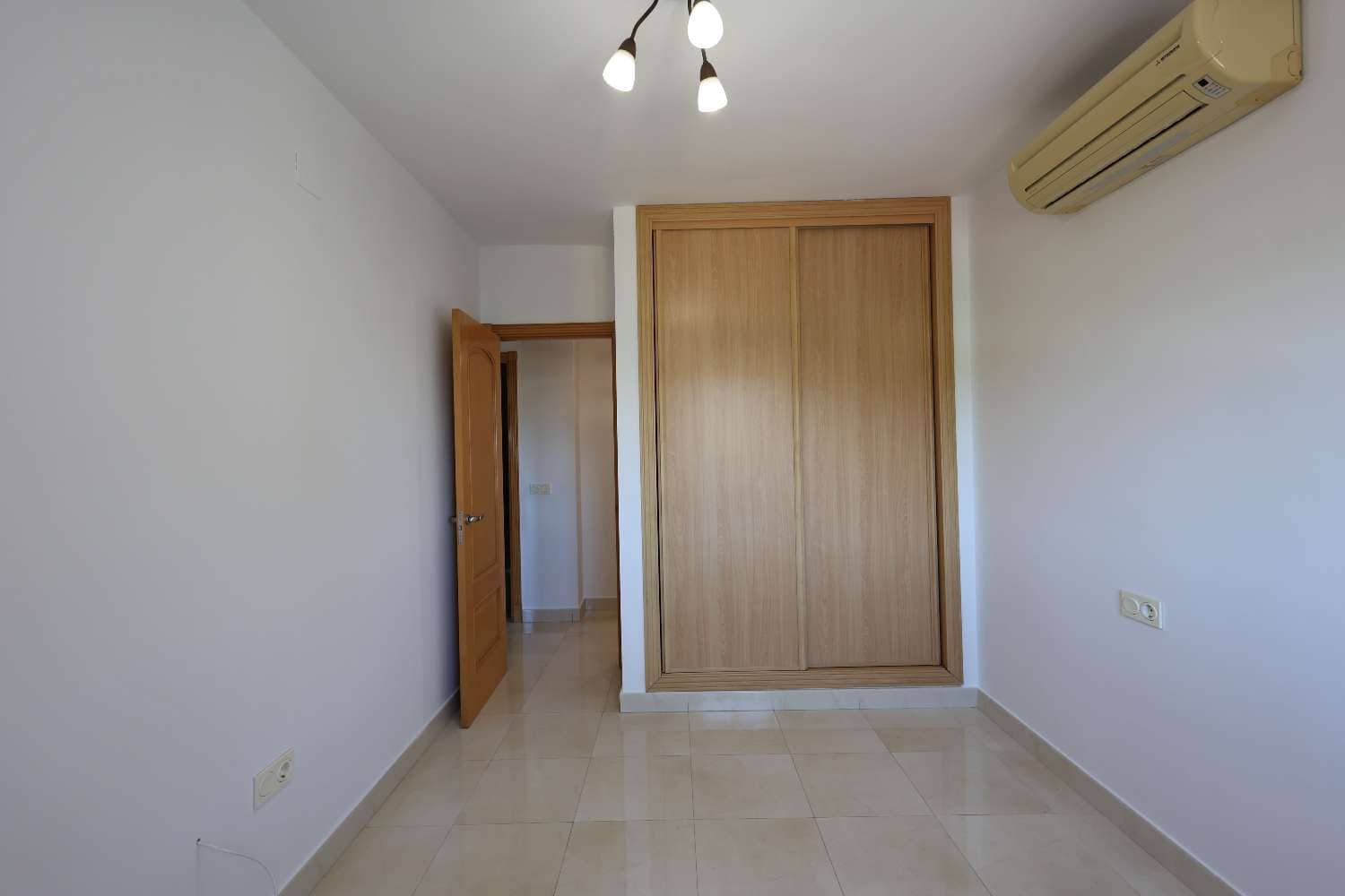3 Zimmer Strandapartment zu verkaufen in Nerja mit Garage - 489.000 € (Ref: 9385081)