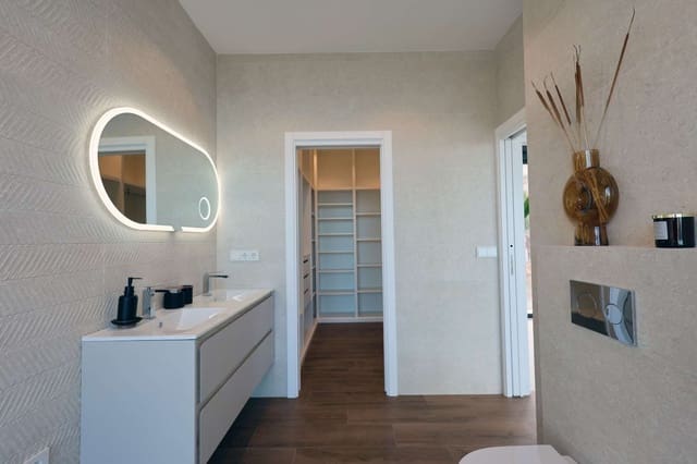 4 sypialnia Willa na sprzedaż w La Herradura, Almuñécar z basenem garażem - 2 100 000 € (Ref: 9385082)