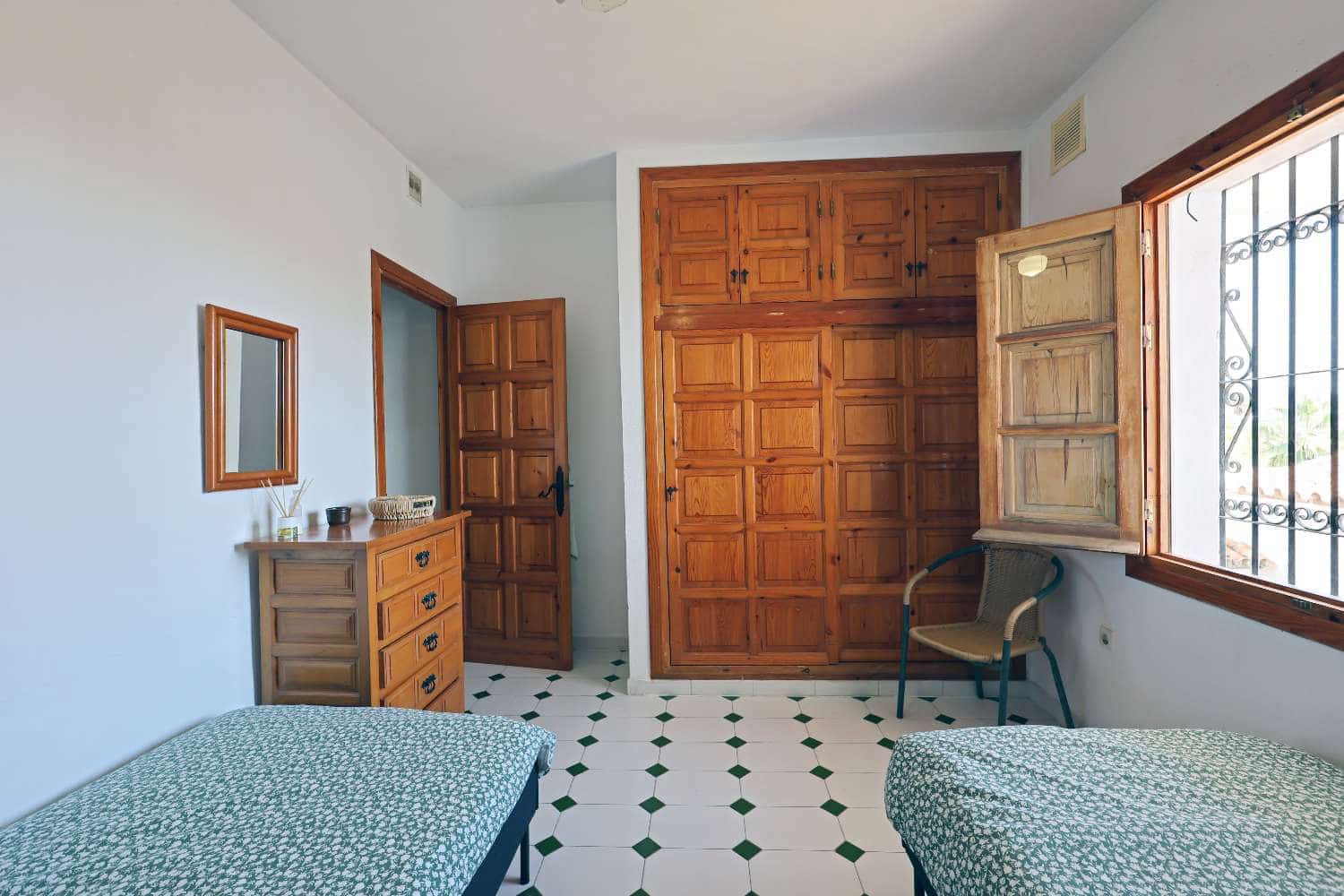 2 sypialnia Dom szeregowy na sprzedaż w Nerja z basenem - 289 000 € (Ref: 9390086)