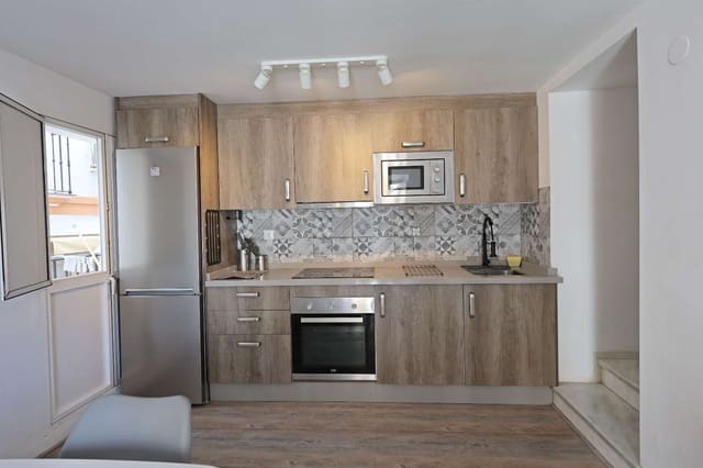 3 slaapkamer Huis te koop in Torrox Pueblo, Torrox - € 199.000 (Ref: 9451768)