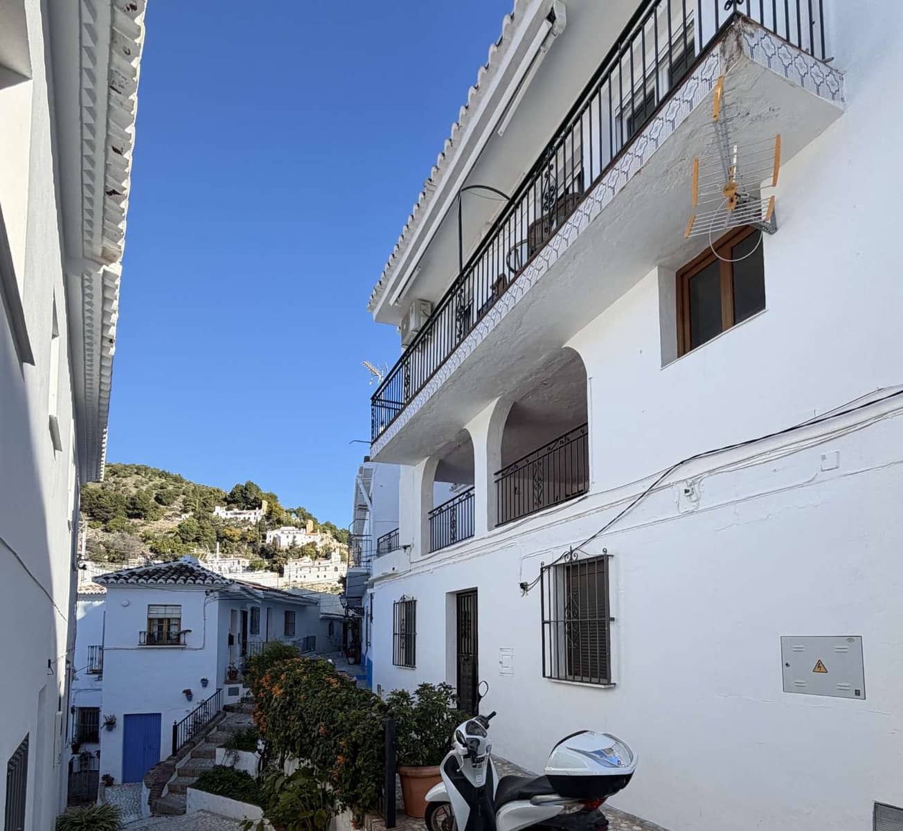 2 bedroom Townhouse for sale in Frigiliana - € 285,000 (Ref: 9494251)