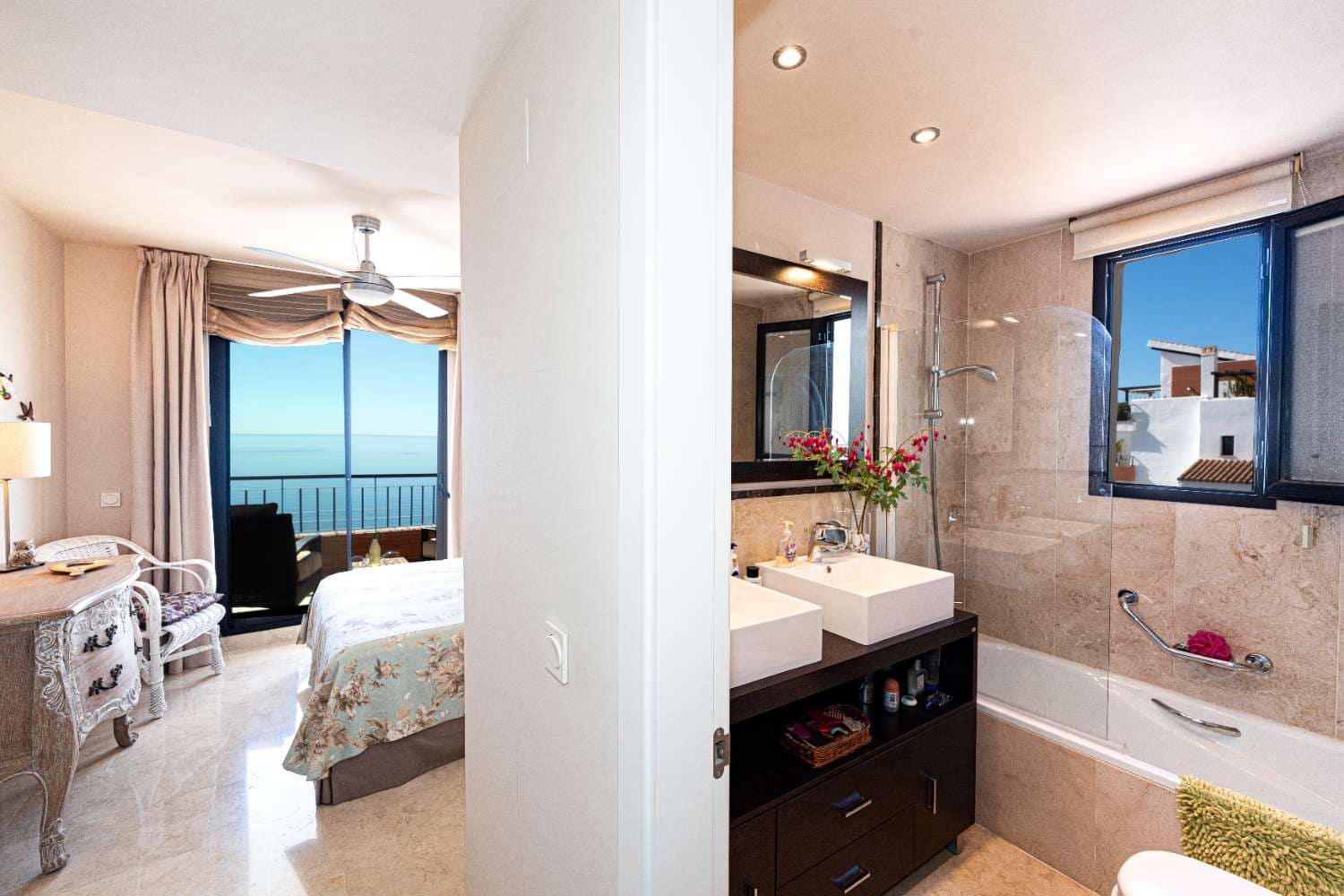 2 chambre Appartement de Plage à vendre à Torrox-Costa avec piscine garage - 415 000 € (Ref: 9508234)