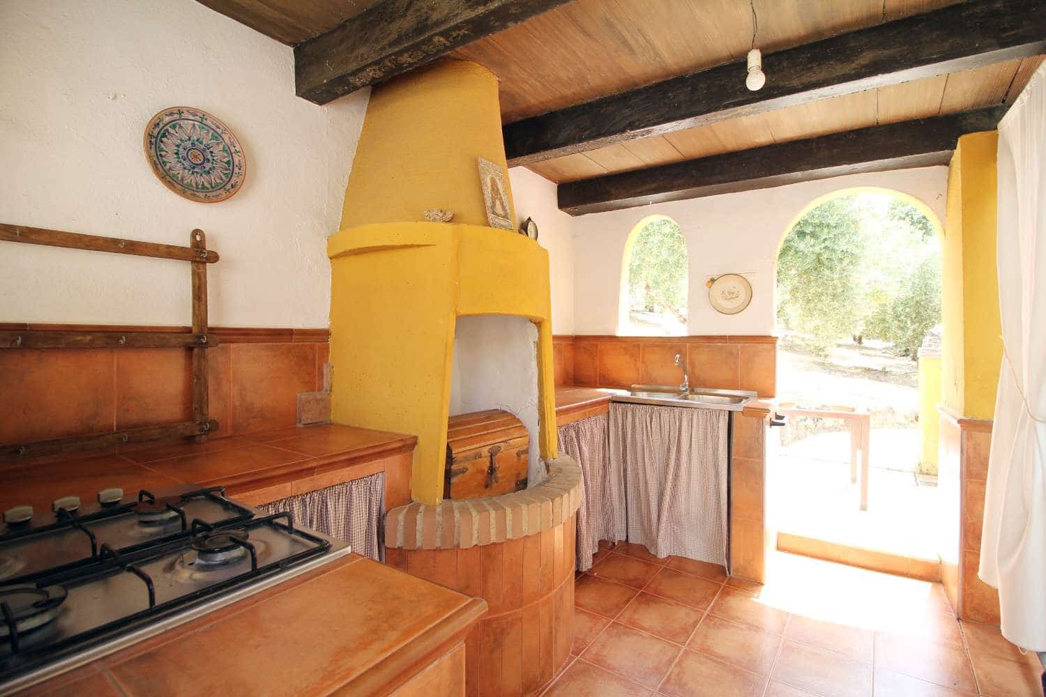 3 soveværelse Finca/Landehus til salg i Andujar med swimmingpool - € 329.000 (Ref: 9526056)