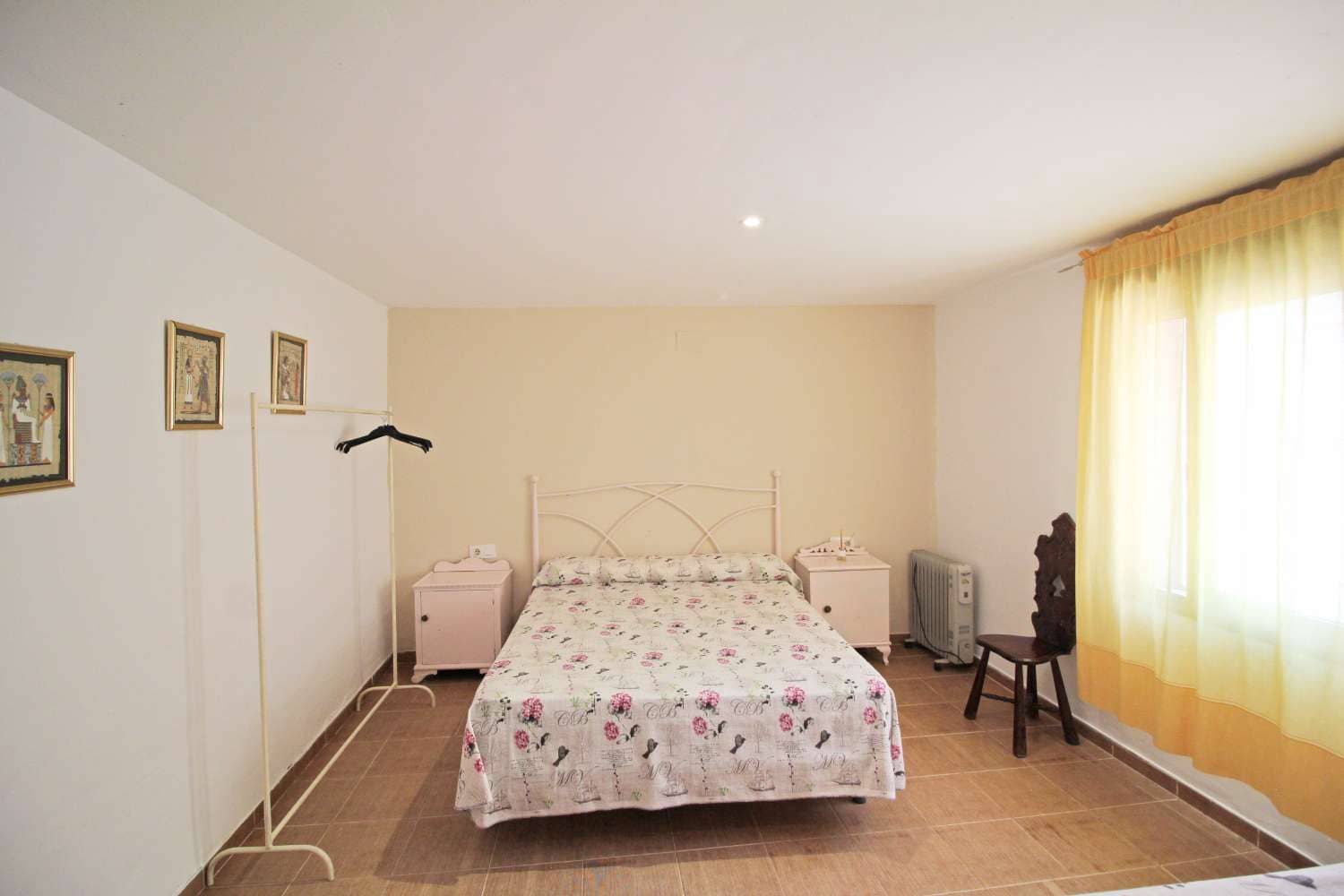 3 soveværelse Finca/Landehus til salg i Andujar med swimmingpool - € 329.000 (Ref: 9526056)