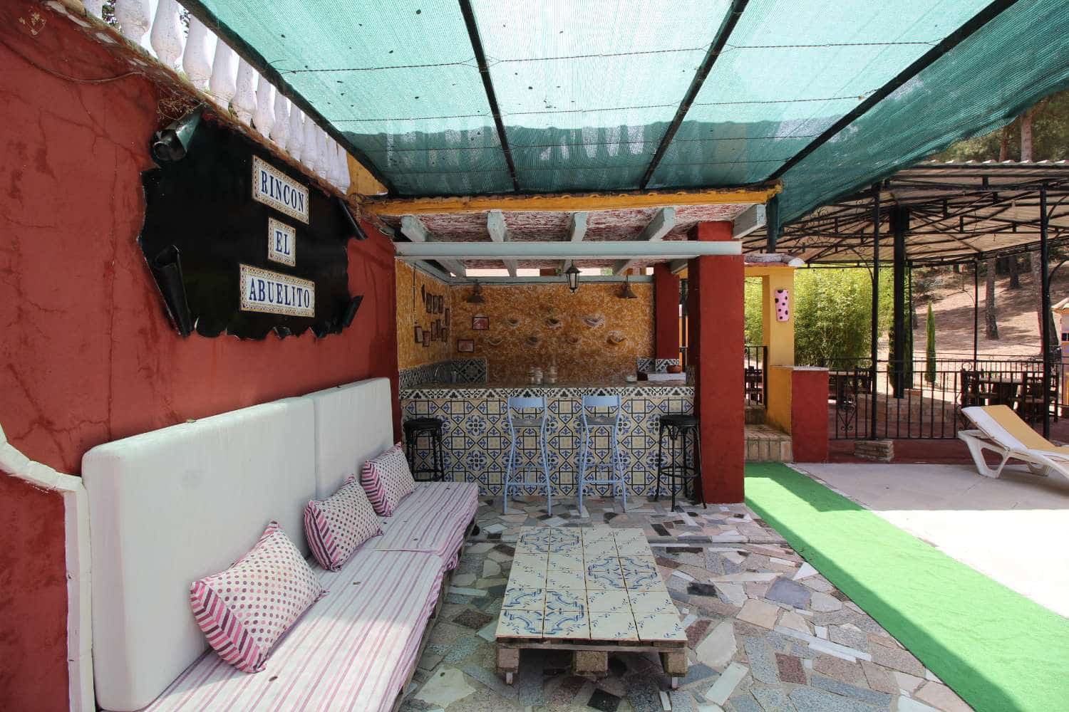 3 soveværelse Finca/Landehus til salg i Andujar med swimmingpool - € 329.000 (Ref: 9526056)