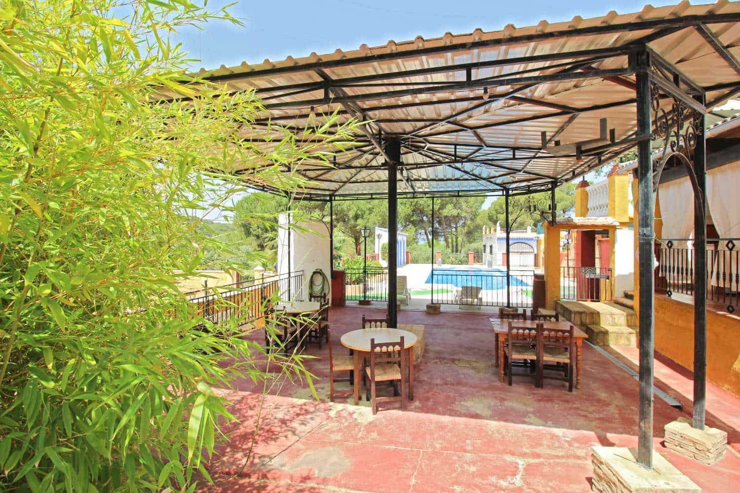 3 soveværelse Finca/Landehus til salg i Andujar med swimmingpool - € 329.000 (Ref: 9526056)