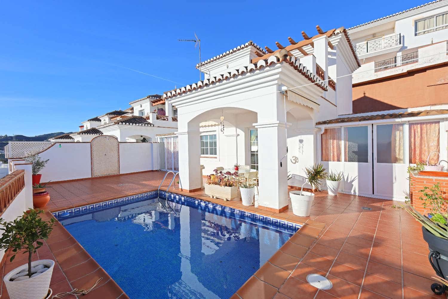 3 Zimmer Villa zu verkaufen in Torrox Park mit Pool Garage - 519.000 € (Ref: 9620751)