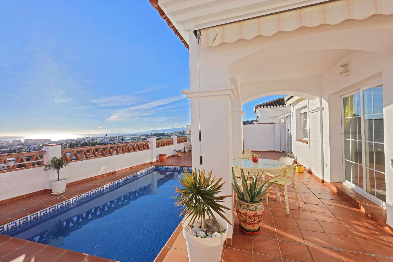 3 Zimmer Villa zu verkaufen in Torrox Park mit Pool Garage - 519.000 € (Ref: 9620751)