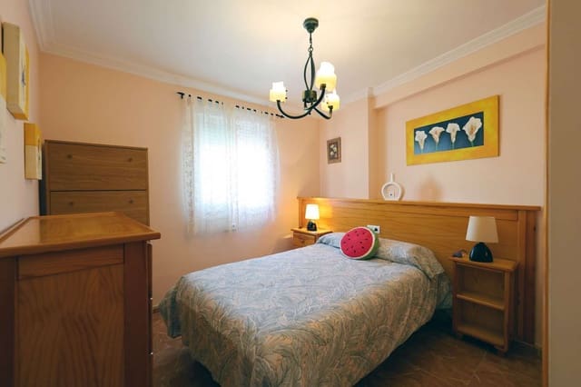 Apartamento Playa de 2 habitaciones en Centro, Nerja en venta - 239.000 € (Ref: 9636300)