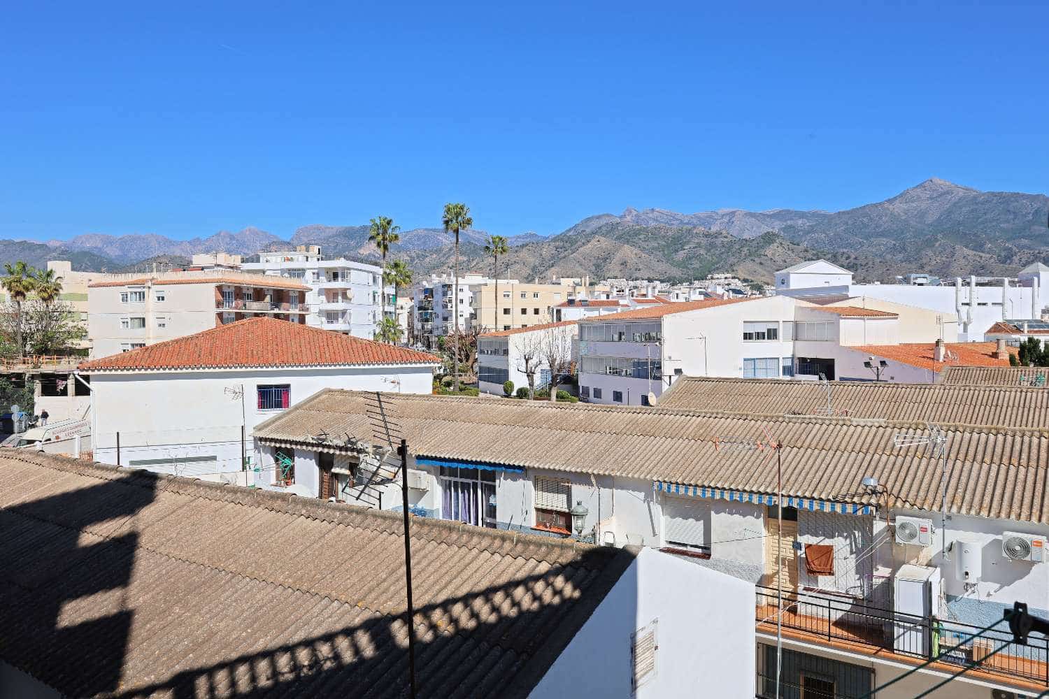 Apartamento Playa de 2 habitaciones en Nerja en venta - 239.000 € (Ref: 9636300)