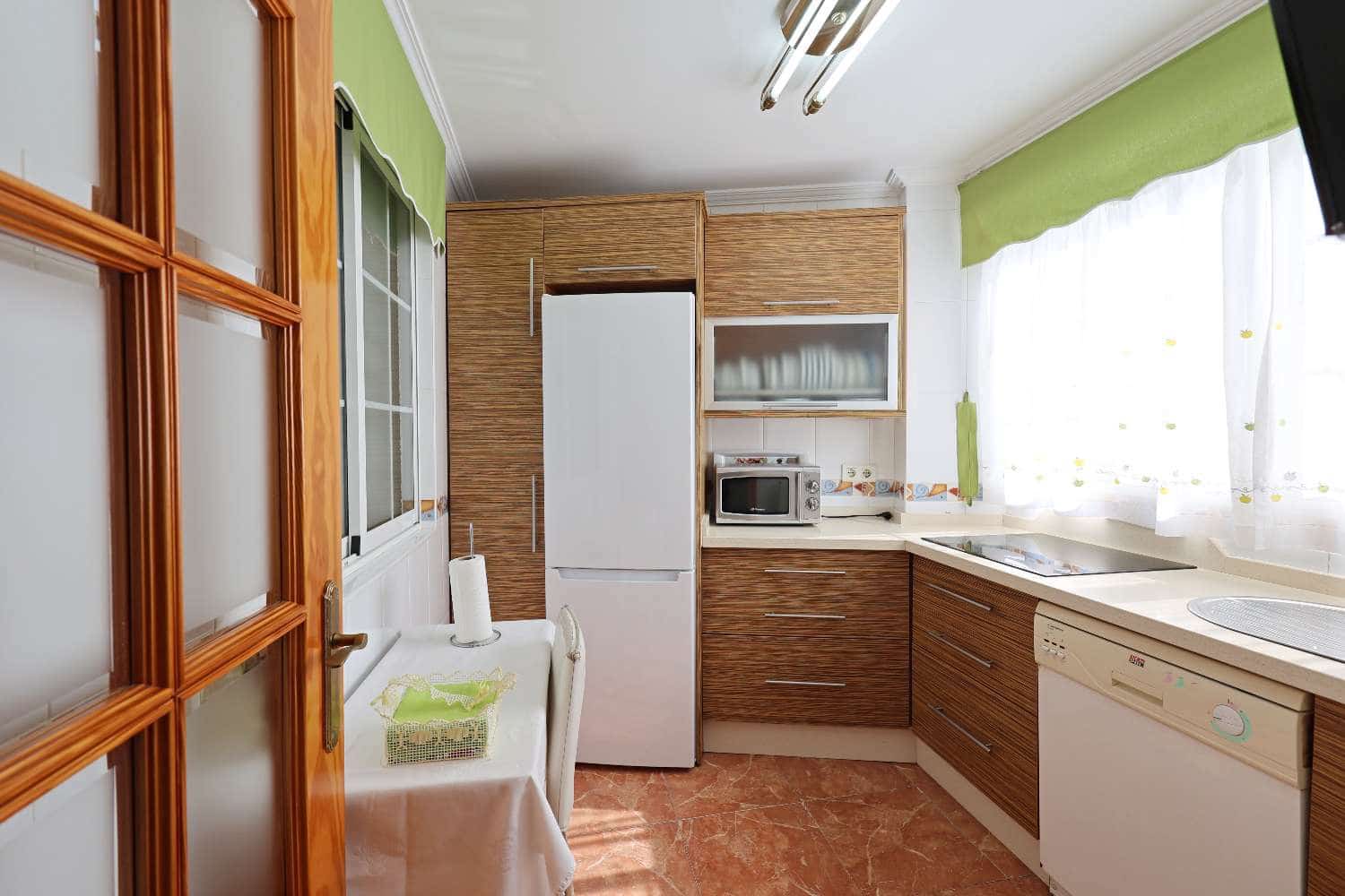 Apartamento Playa de 2 habitaciones en Nerja en venta - 239.000 € (Ref: 9636300)