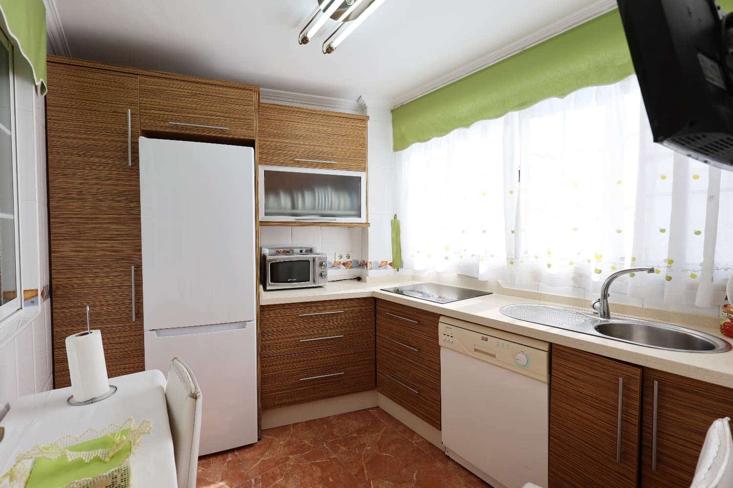 Apartamento Playa de 2 habitaciones en Nerja en venta - 239.000 € (Ref: 9636300)