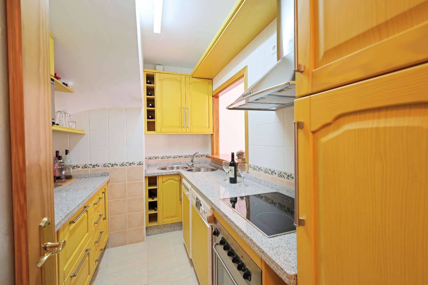 3 bedroom Semi-detached Villa for sale in Nerja with pool garage - € 475,000 (Ref: 9636301)
