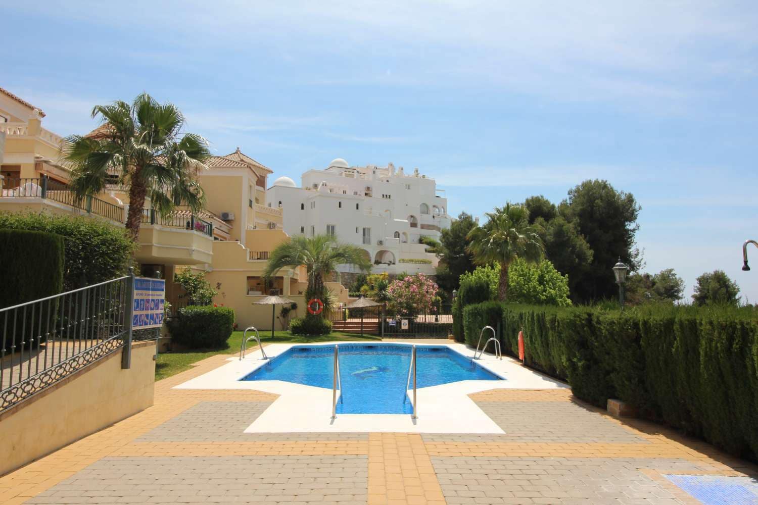 3 bedroom Semi-detached Villa for sale in Nerja with pool garage - € 475,000 (Ref: 9636301)