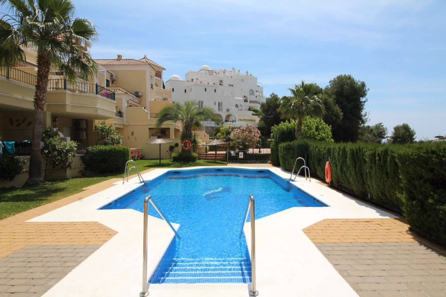 3 bedroom Semi-detached Villa for sale in Nerja with pool garage - € 475,000 (Ref: 9636301)