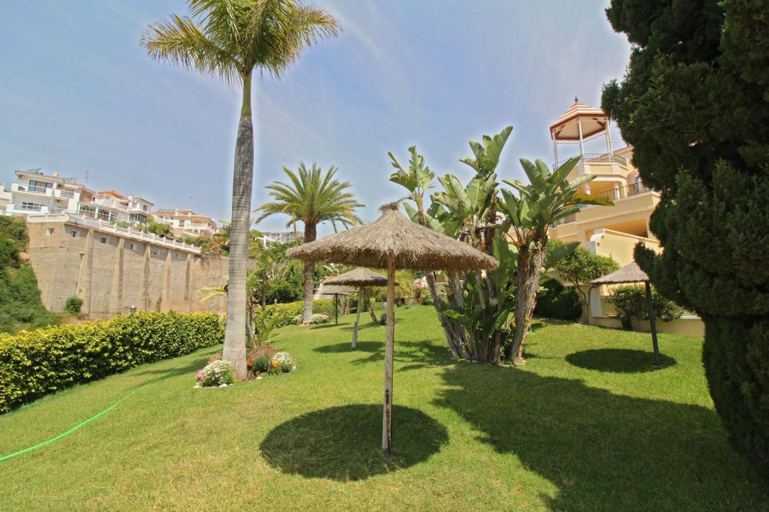 3 bedroom Semi-detached Villa for sale in Nerja with pool garage - € 475,000 (Ref: 9636301)