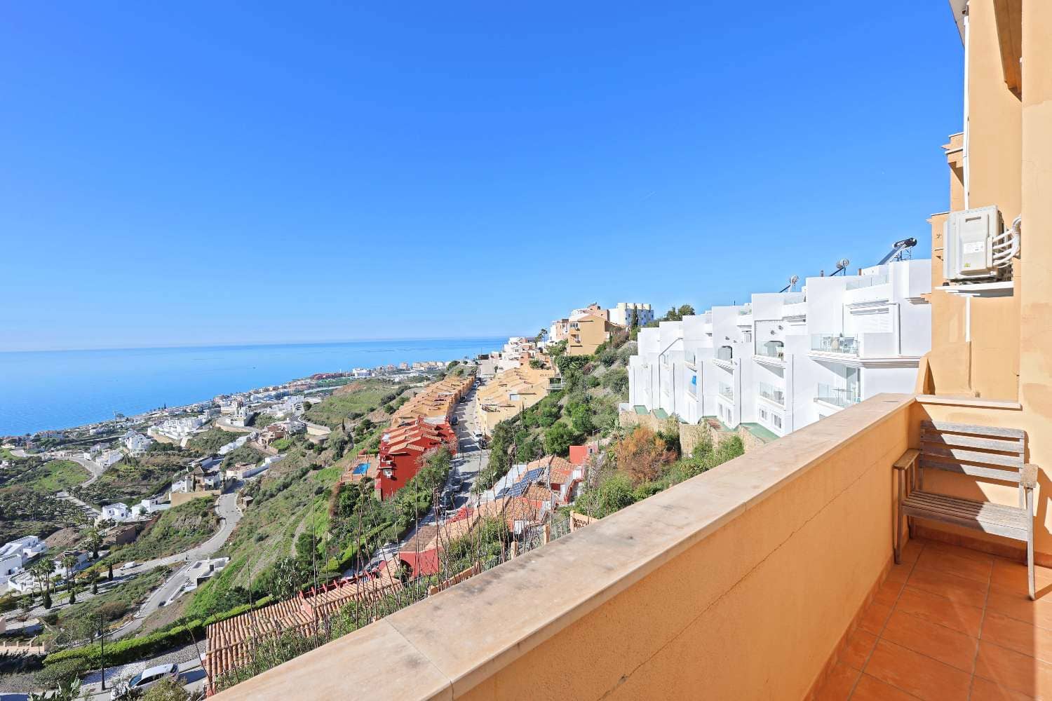 Adosado de 4 habitaciones en El Peñoncillo en venta con piscina garaje - 349.000 € (Ref: 9639939)