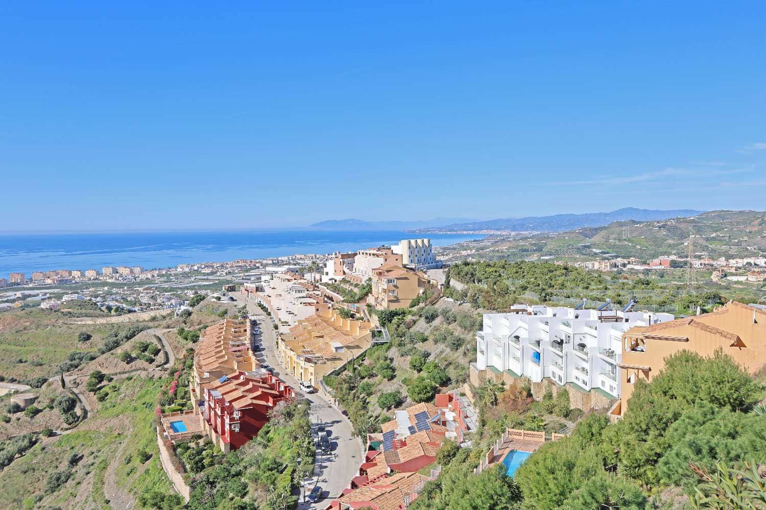 Adosado de 4 habitaciones en El Peñoncillo en venta con piscina garaje - 349.000 € (Ref: 9639939)