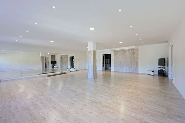 Commerciale in vendita in Torrox Pueblo, Torrox - 149.000 € (Rif: 9643704)