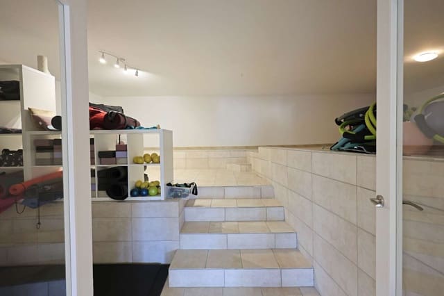 Commerciale in vendita in Torrox Pueblo, Torrox - 149.000 € (Rif: 9643704)