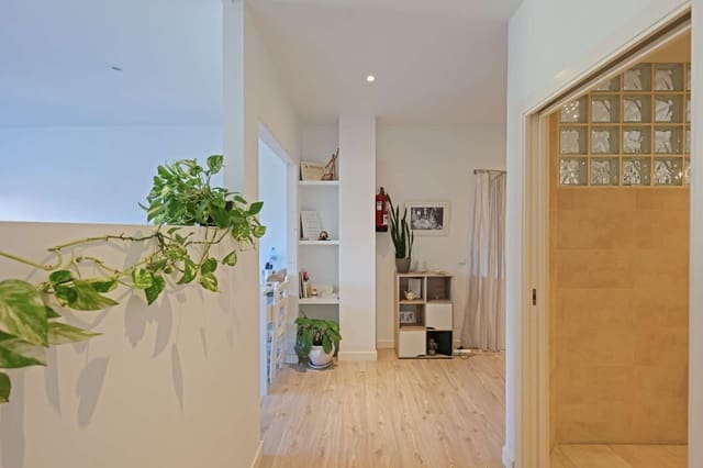 Commerciale in vendita in Torrox Pueblo, Torrox - 149.000 € (Rif: 9643704)