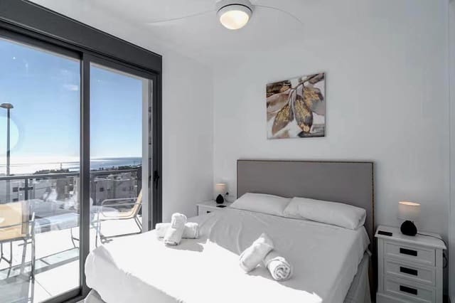 3 makuuhuone Huvila myytävänä paikassa Capistrano, Nerja mukana uima-altaan 
autotalli - 829 000 € (Ref: 9643705)