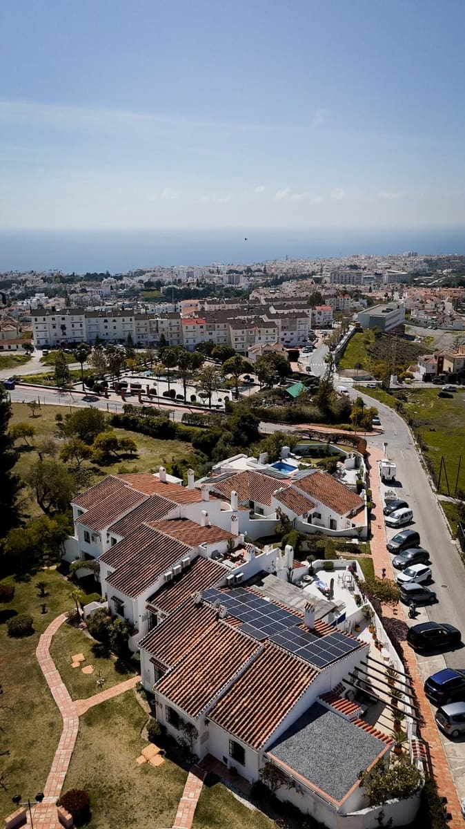 Adosado de 2 habitaciones en Nerja en venta con piscina - 410.000 € (Ref: 9761650)