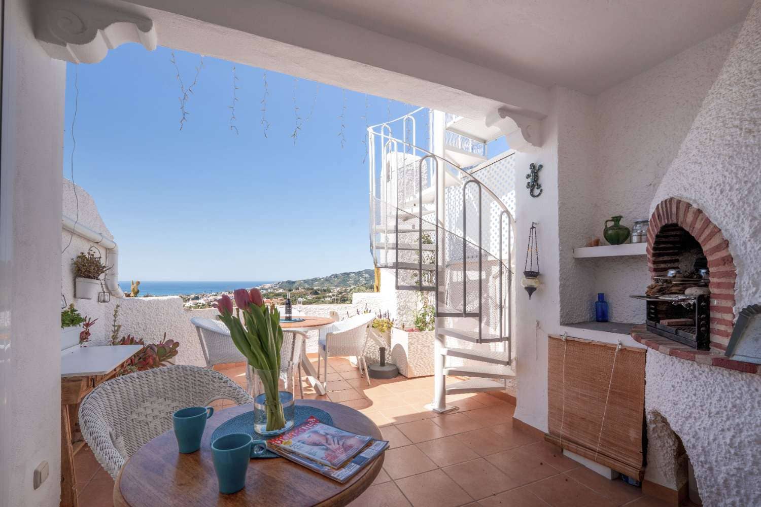 Adosado de 2 habitaciones en Nerja en venta con piscina - 410.000 € (Ref: 9761650)